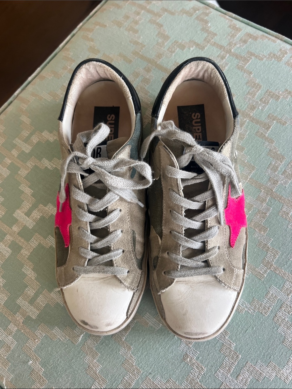Women’s Golden Goose Superstar camo print with Hot Pink Star